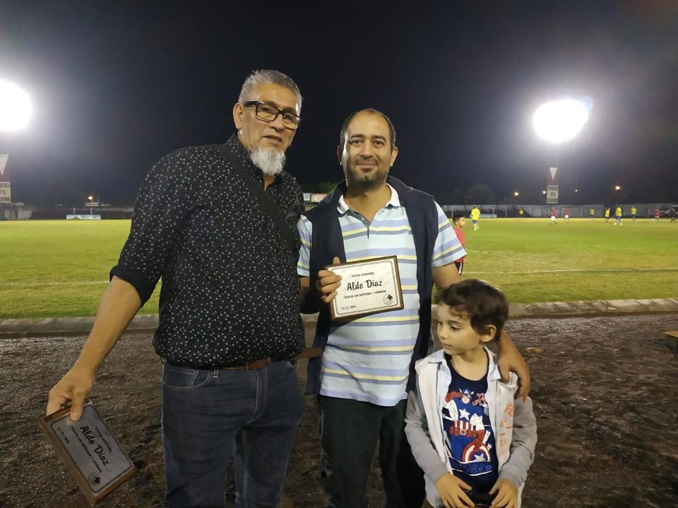 Junta Departamental con reconocimiento en despedida del goleador Aldo Díaz.