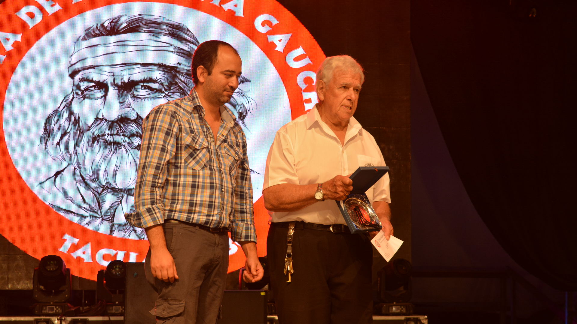 ENTREGA DE PREMIOS EN PATRIA GAUCHA