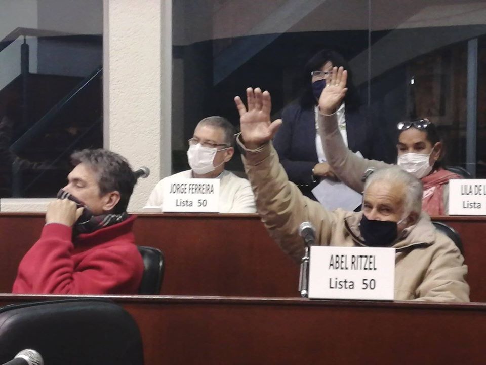 Anuencia para la instalación de un liceo en Barrio Torres.