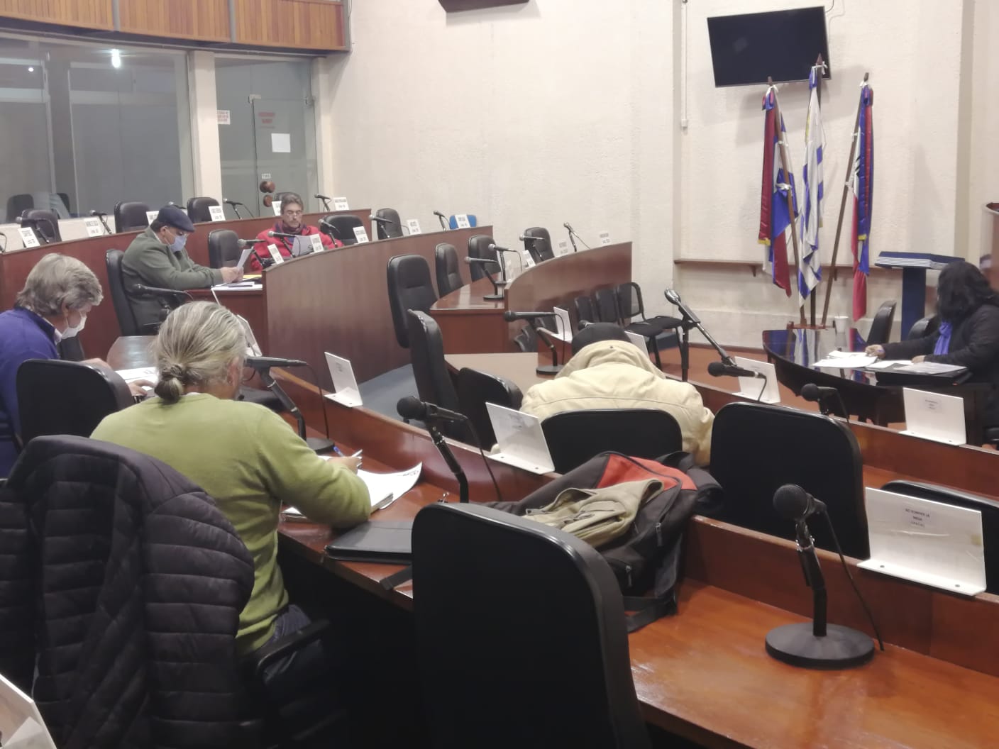 Comisión de Finanzas trabaja en varios expedientes