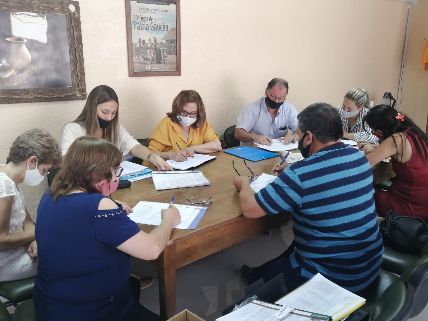 Se reunió Comisión de Becas del Hogar Estudiantil