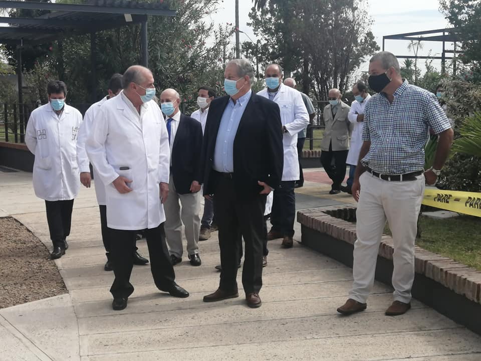Presidente Dutra en inauguración del CTI para pacientes COVID
