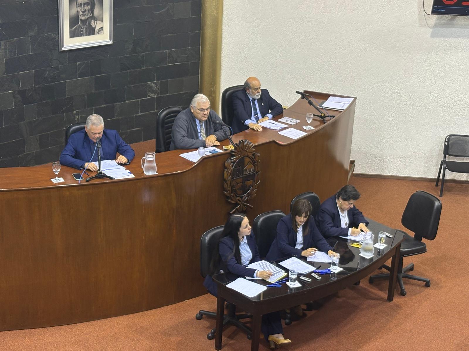 Sesión con varias Declaratorias aprobadas
